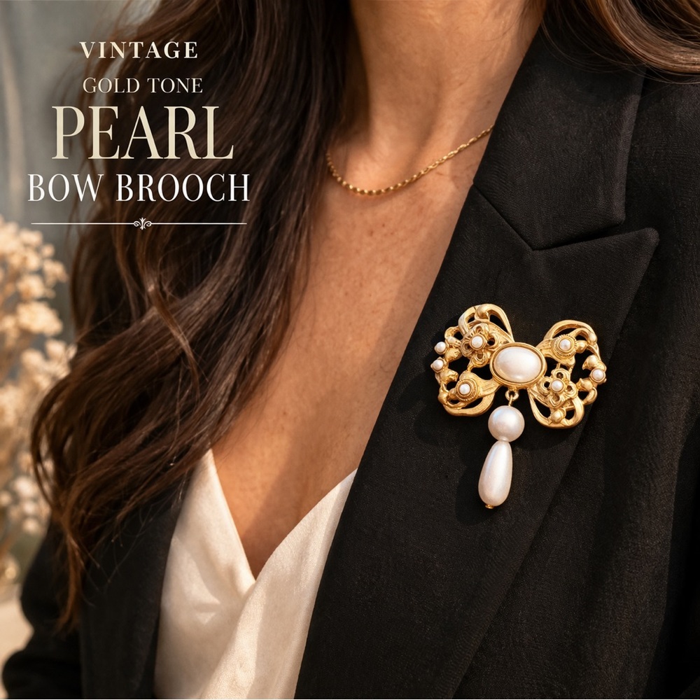 Vintage Gold Tone Pearl Bow Brooch w/ Drop | Statement Pin